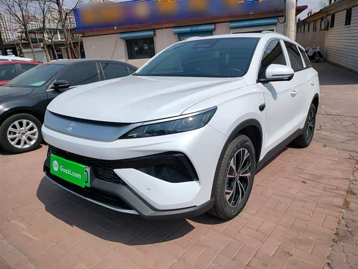 BYD Song Pro Hybrid, 2025 — фото 2 из 9