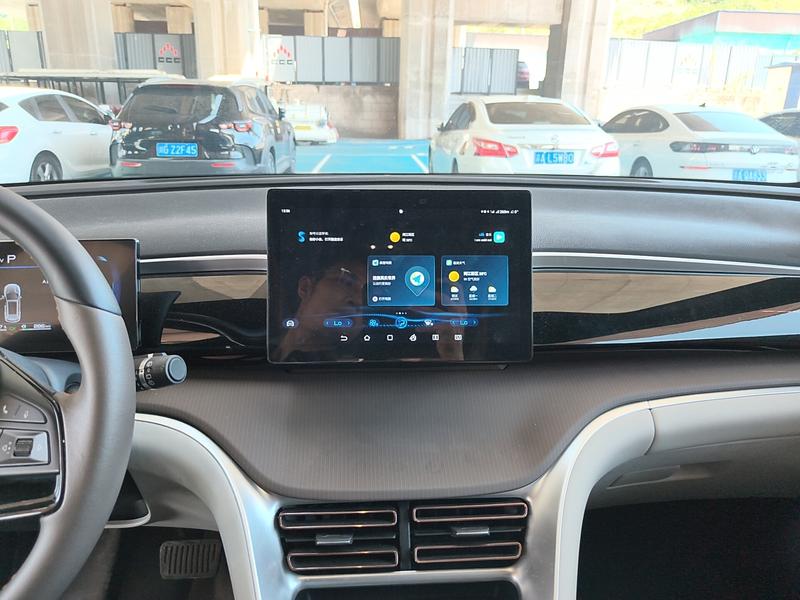 BYD Song Pro Hybrid, 2022 — фото 8 из 12