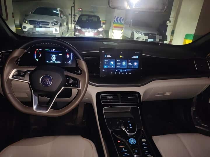 BYD Qin Plus, 2023 — фото 5 из 9