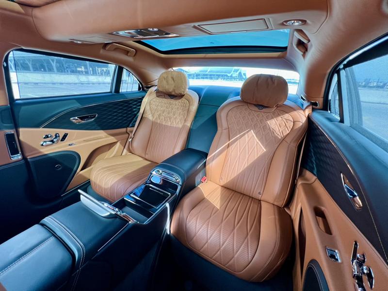 Bentley Flying Spur, 2021 — фото 10 из 12