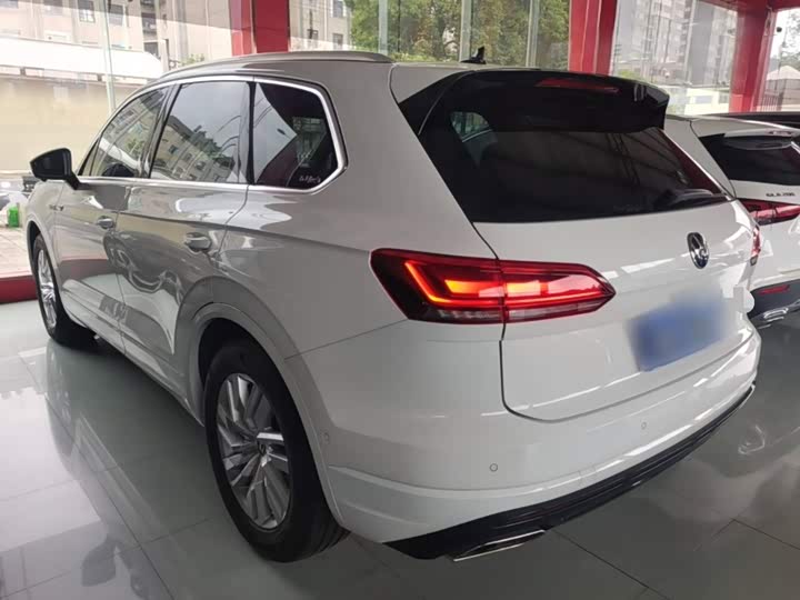 Volkswagen Touareg, 2022 — фото 5 из 9