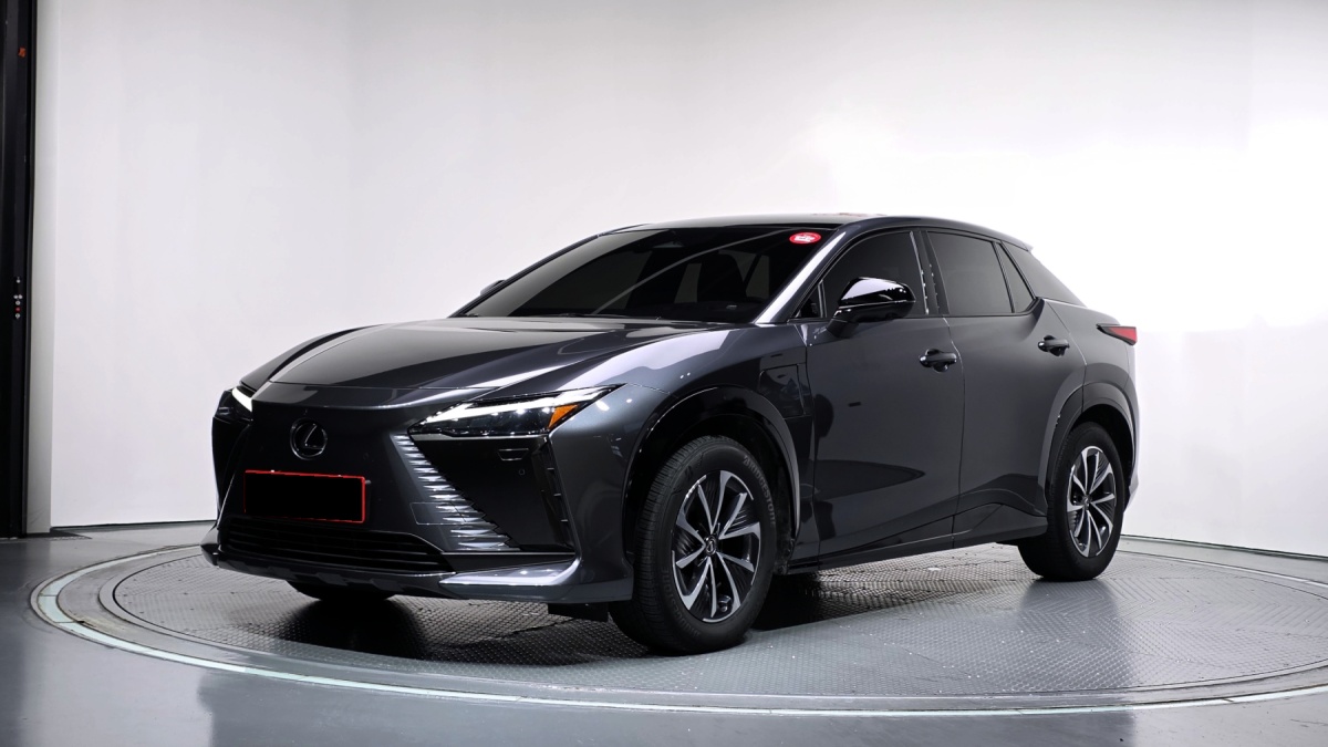 Lexus RZ, 2023 — купить в Санкт-Петербурге под ключ