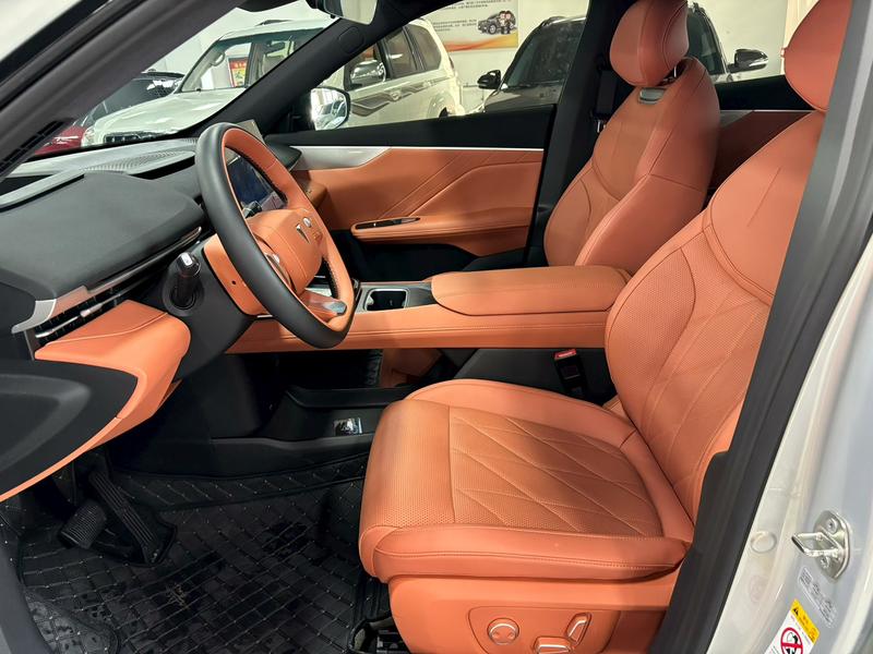 Changan Deepal S05, 2026 — фото 8 из 10