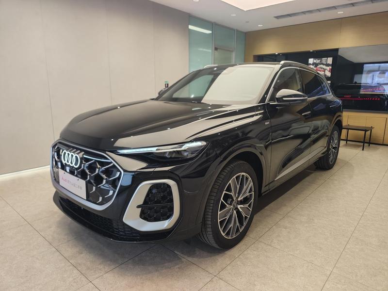 Audi Q5L, 2025 — купить в Саранске под ключ