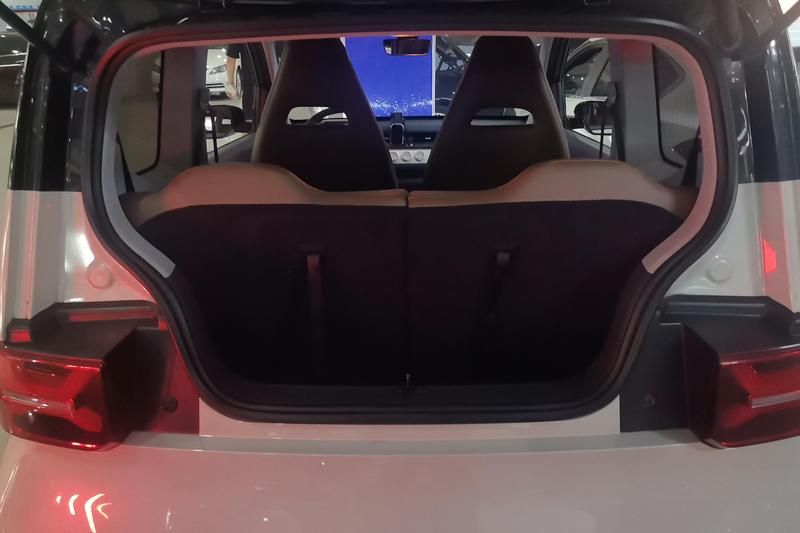 Wuling Mini EV, 2022 — фото 8 из 9