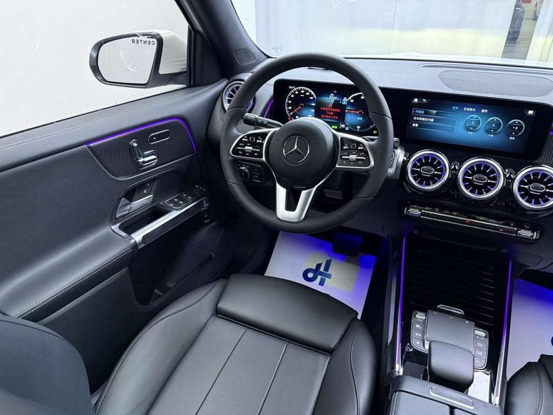 Mercedes-Benz EQB, 2023 — фото 9 из 12