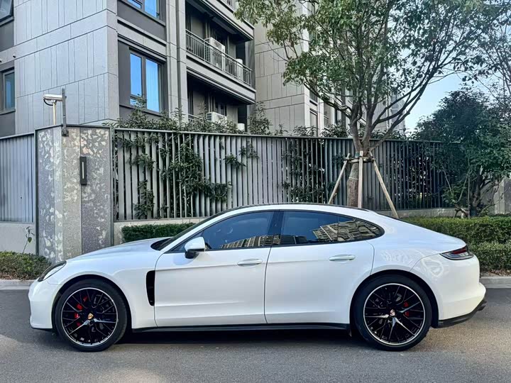 Porsche Panamera, 2022 — фото 3 из 9
