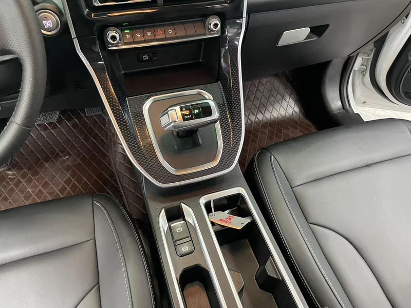 Haval M6, 2022 — фото 10 из 12