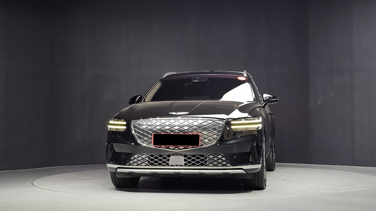 Genesis GV70, 2022 — фото 3 из 12