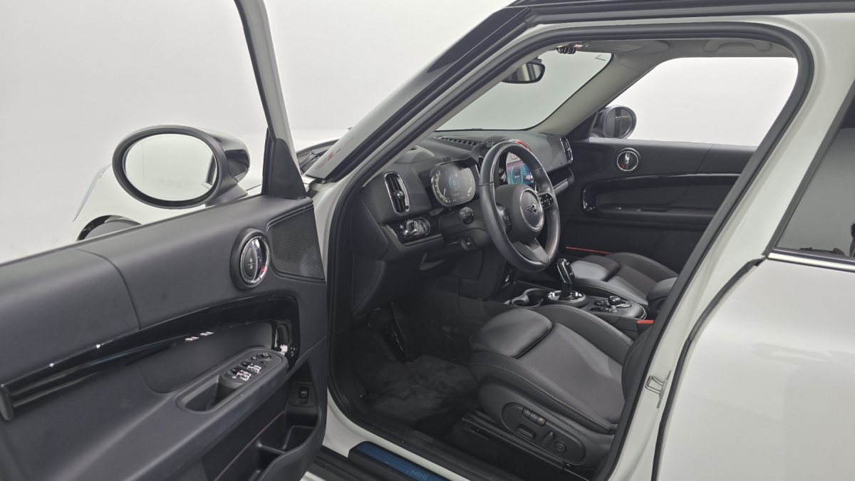 Mini Countryman, 2023 — фото 9 из 12