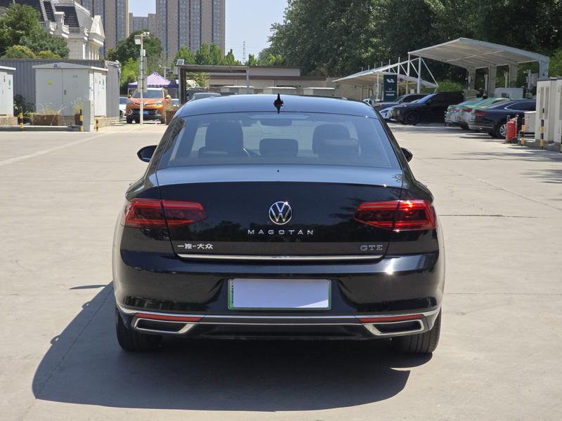Volkswagen Magotan GTE Hybrid, 2022 — фото 5 из 11