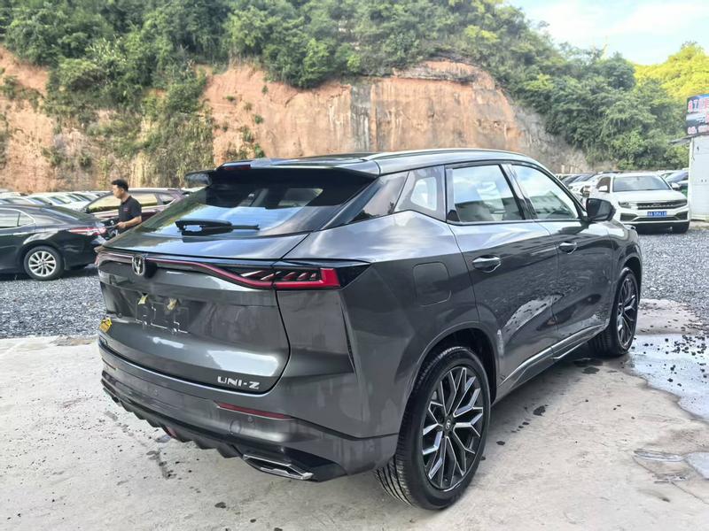 Changan UNI-Z Hybrid, 2026 — фото 6 из 10