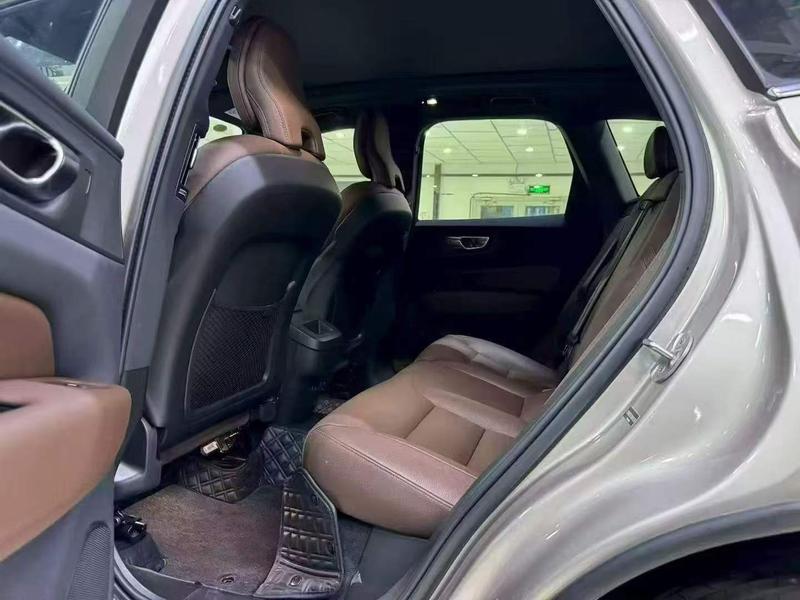 Volvo XC60, 2024 — фото 9 из 10