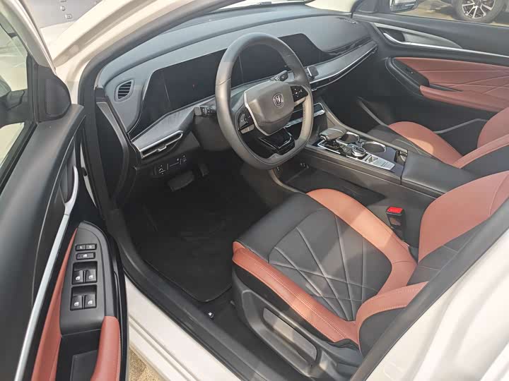 Changan Eado Plus, 2023 — фото 4 из 9