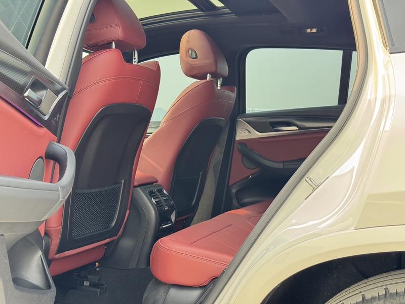 BMW X4, 2022 — фото 9 из 10