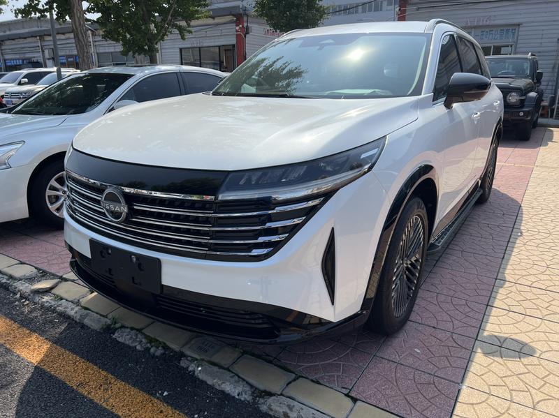 Nissan Pathfinder, 2023 — купить в Липецке под ключ