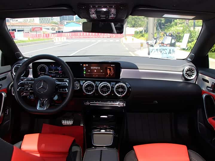 Mercedes-Benz CLA-Class AMG, 2025 — фото 8 из 9