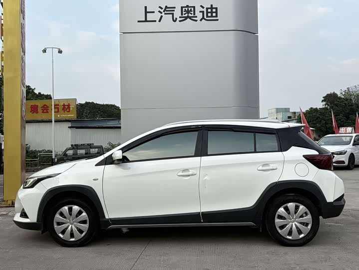 Toyota Yaris L Hatchback, 2022 — фото 9 из 9
