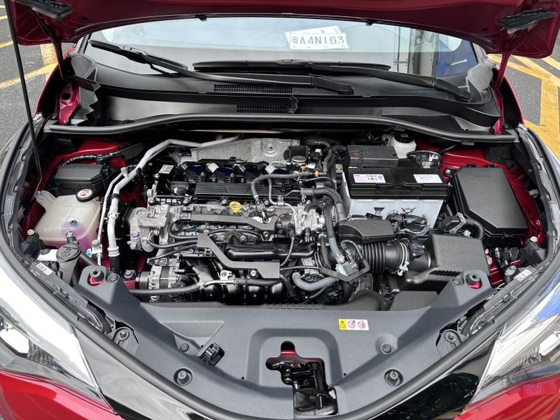 Toyota C-HR, 2022 — фото 7 из 12