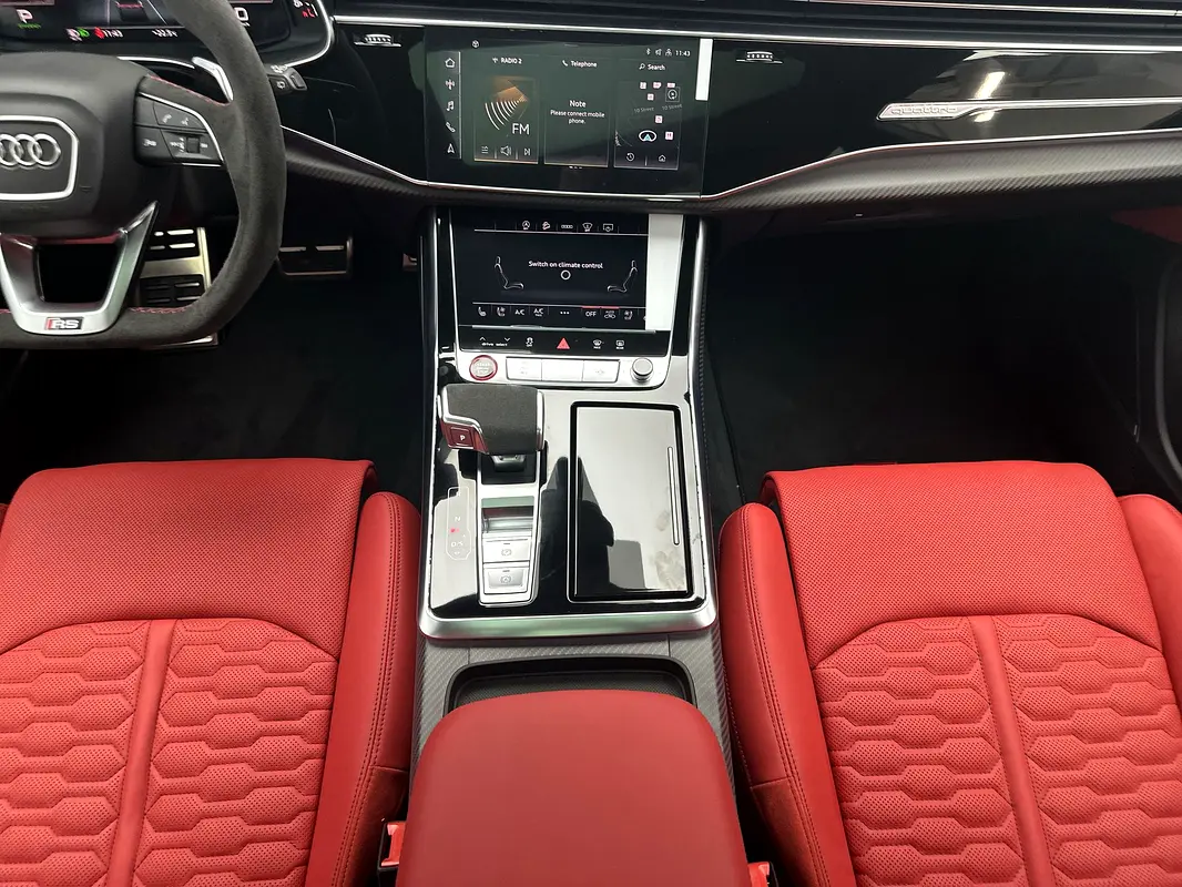 Audi RS Q8, 2023 — фото 9 из 10