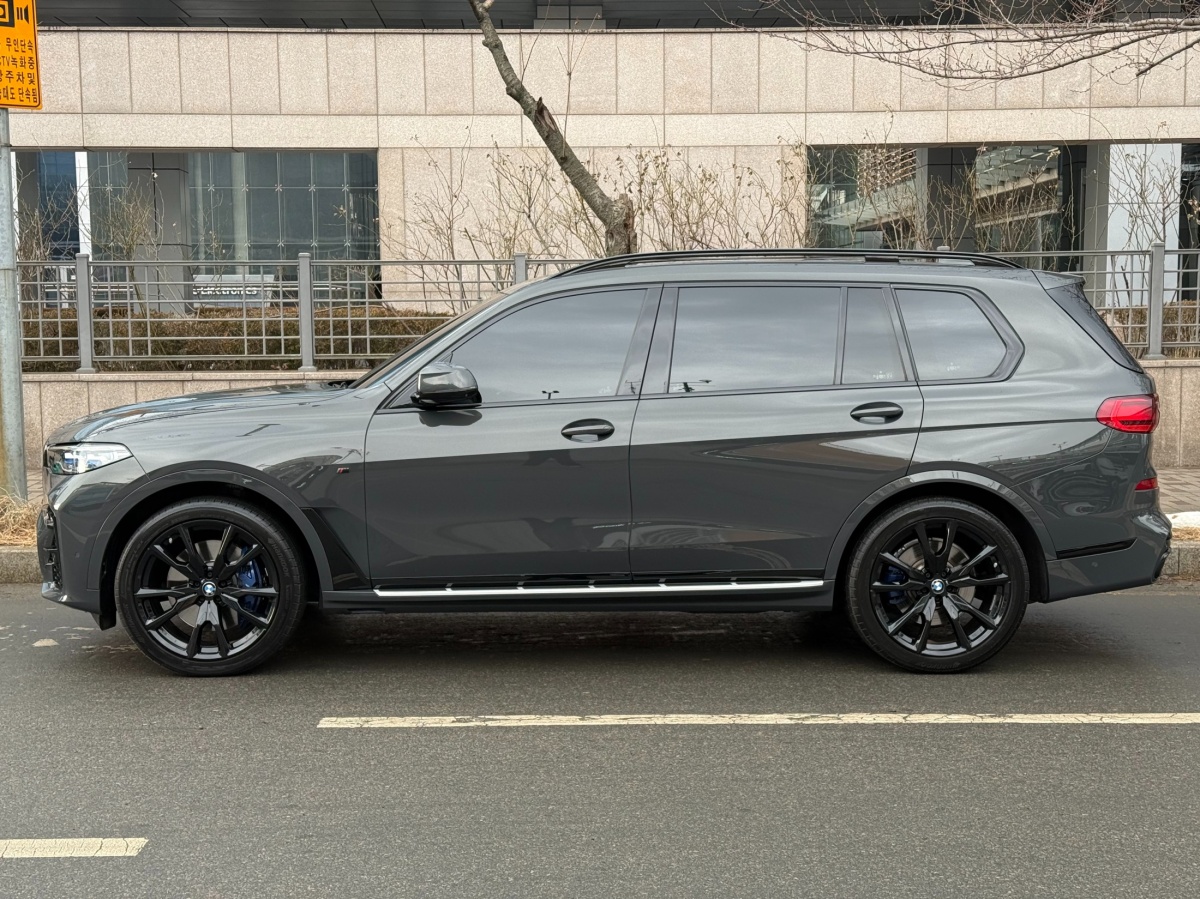 BMW X7, 2022 — фото 3 из 12
