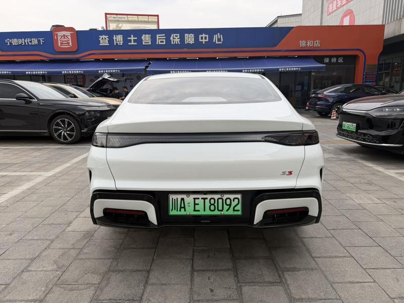 BAIC Arcfox S3, 2026 — фото 4 из 9