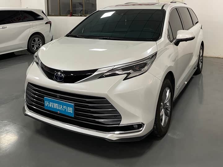 Toyota Sienna, 2022 — купить в Санкт-Петербурге под ключ