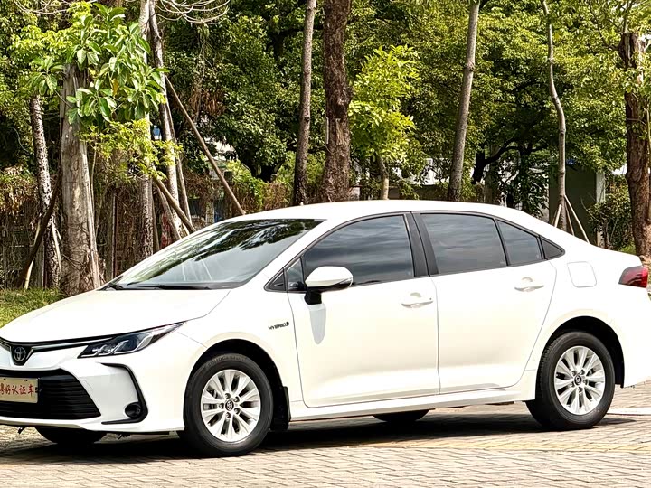 Toyota Corolla, 2022 — фото 3 из 9
