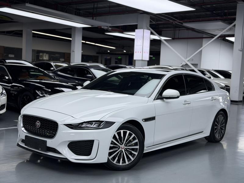 Jaguar XE L, 2022 — купить в Москве под ключ