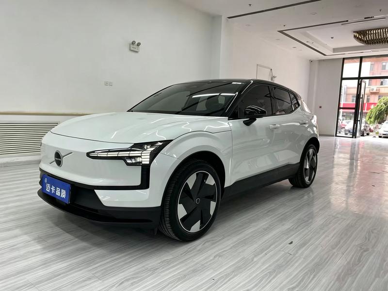 Volvo EX30, 2024 — купить в Смоленске под ключ