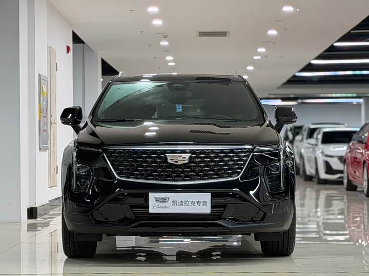 Cadillac XT4, 2024 — фото 2 из 9