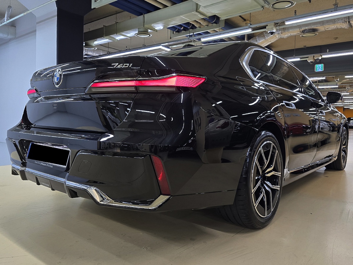 BMW 7 Series, 2025 — фото 6 из 12