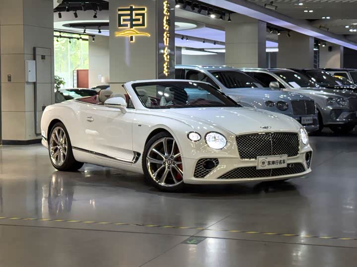 Bentley Continental GT, 2023 — фото 4 из 9