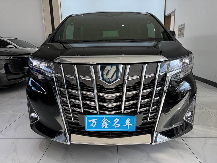 Toyota Alphard, 2022 — фото 2 из 9