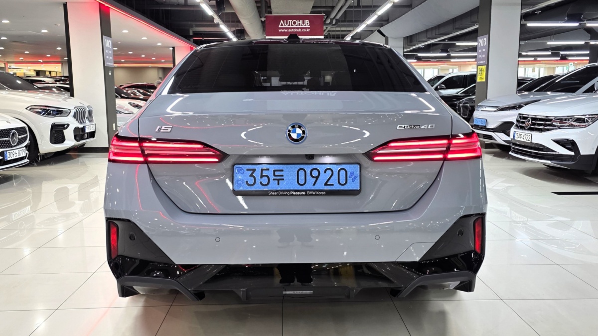 BMW i5, 2026 — фото 7 из 12