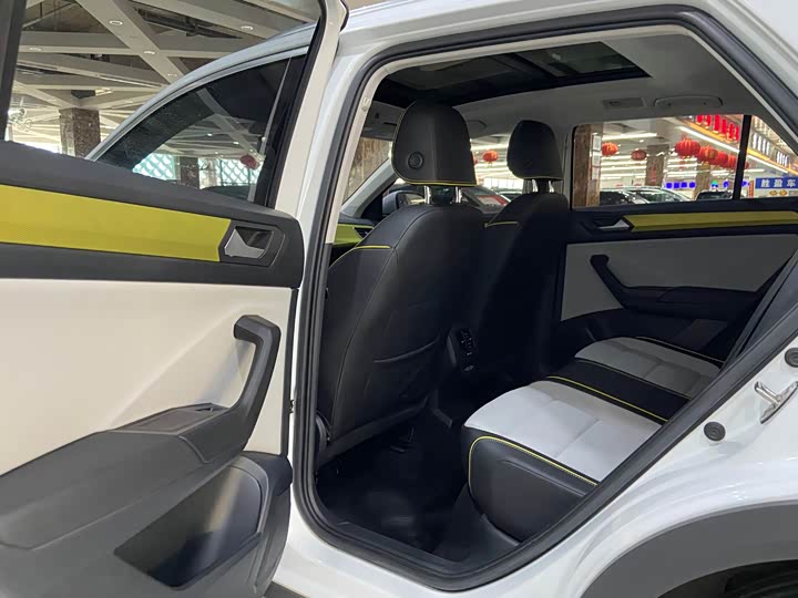Volkswagen T-Roc, 2023 — фото 8 из 9