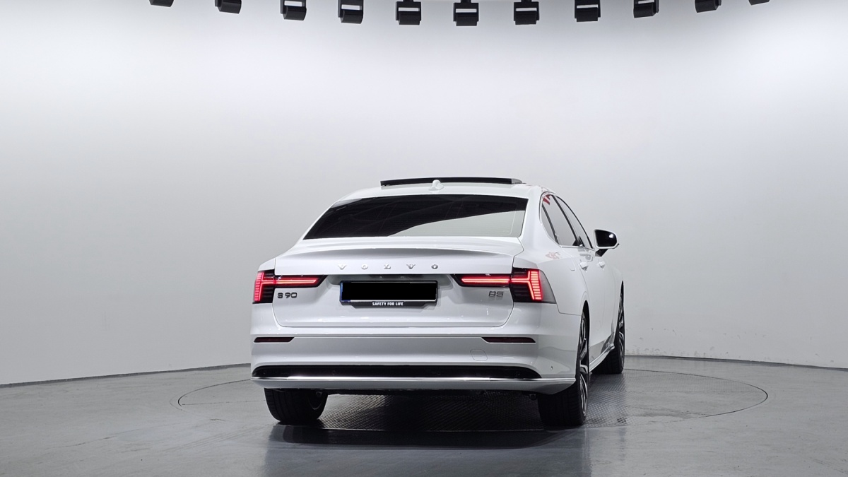 Volvo S90, 2025 — фото 4 из 12
