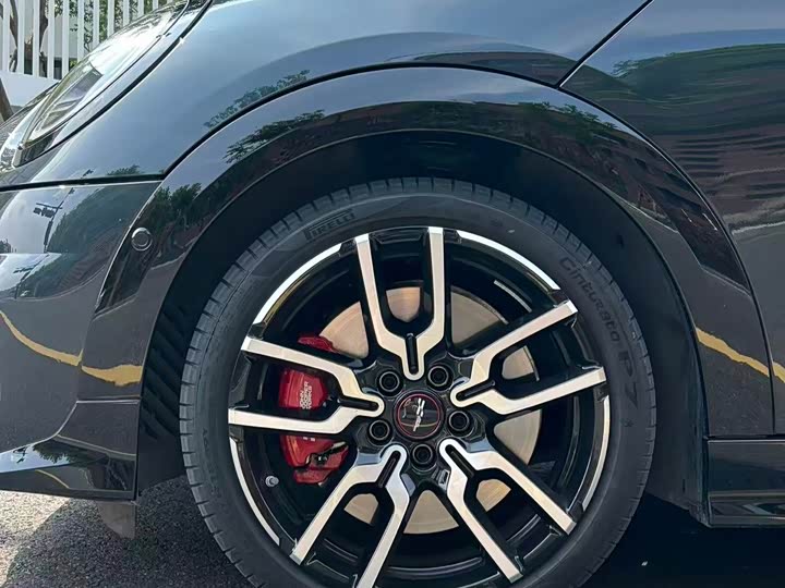 Mini Mini JCW, 2025 — фото 6 из 9