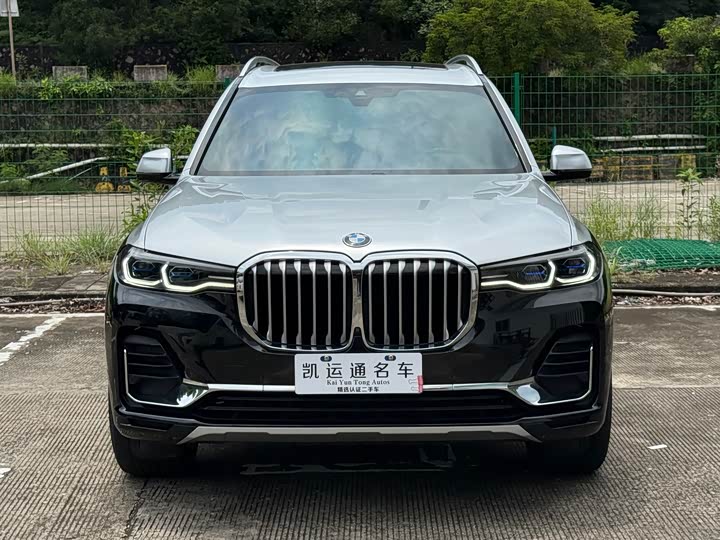 BMW X7, 2022 — купить в Твери под ключ