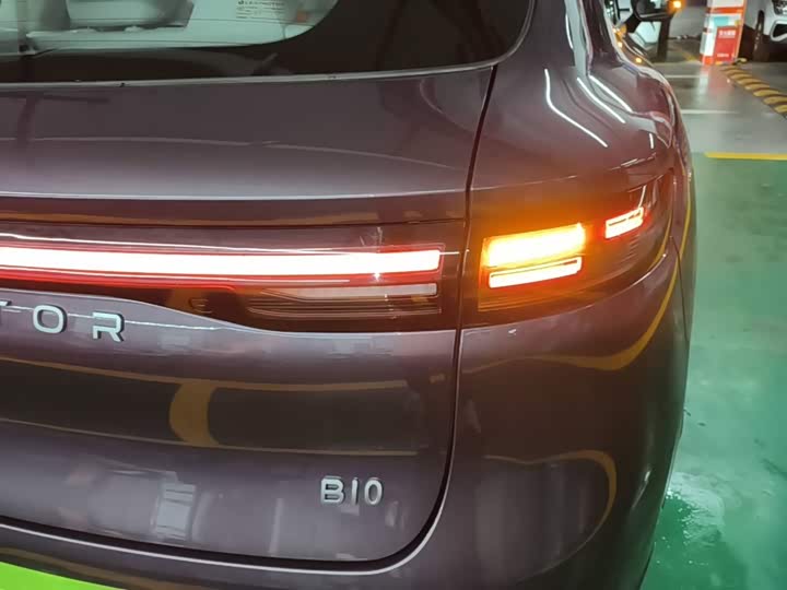 Leapmotor B10, 2025 — фото 8 из 9