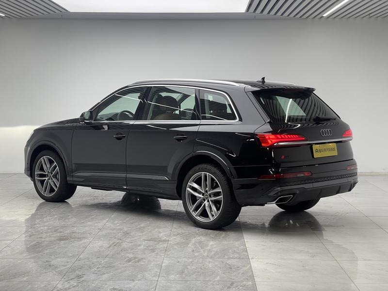 Audi Q7, 2025 — фото 5 из 12