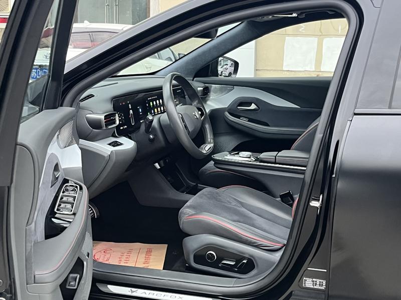BAIC Arcfox Alpha S, 2022 — фото 12 из 12
