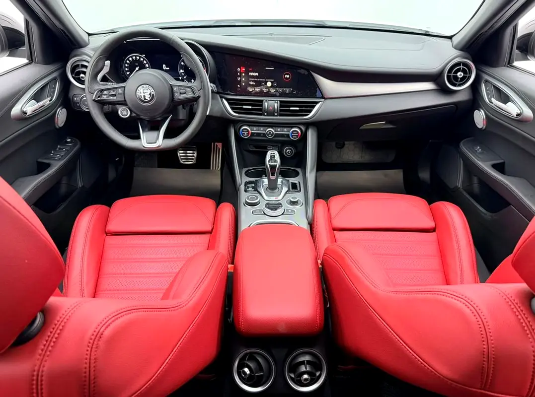 Alfa Romeo Giulia, 2025 — фото 8 из 10