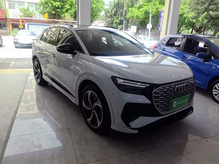 Audi Q4 e-tron, 2023 — фото 4 из 9