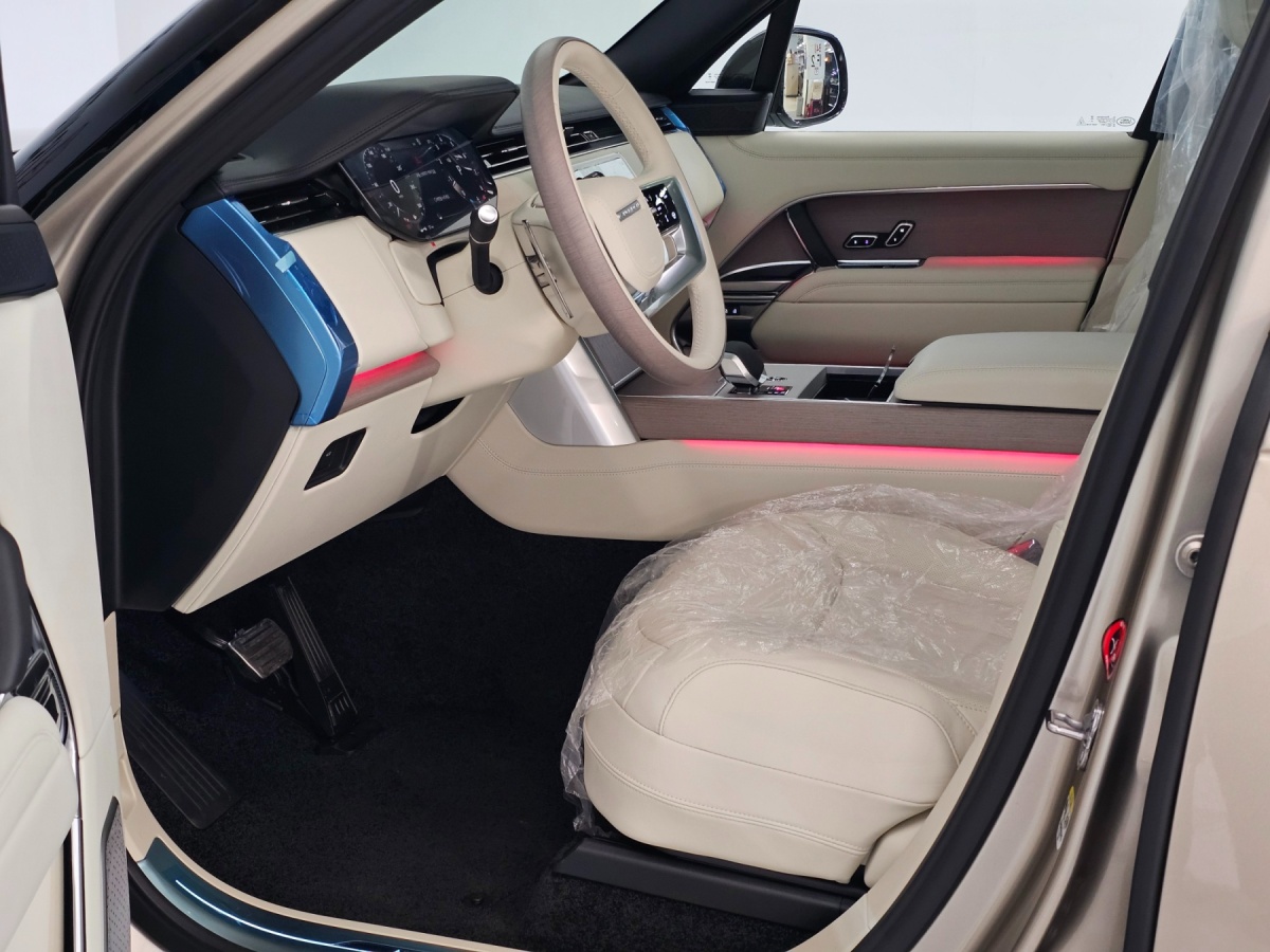 Land Rover Range Rover, 2025 — фото 6 из 12