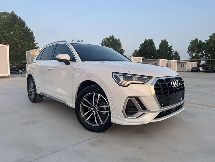 Audi Q3, 2022 — фото 3 из 9