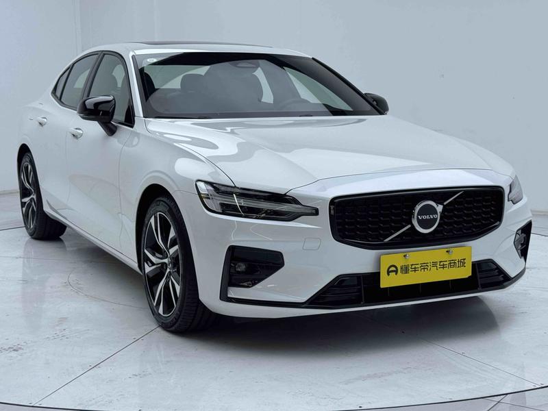 Volvo S60, 2024 — фото 3 из 12