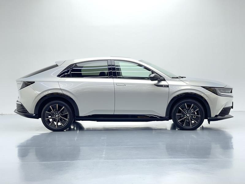 Honda e:NP2, 2024 — фото 8 из 12