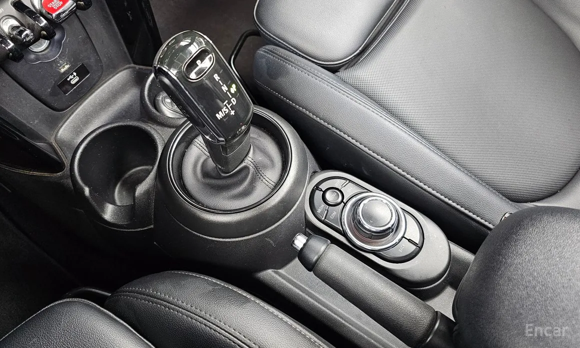 Mini Cooper Convertible, 2021 — фото 9 из 12