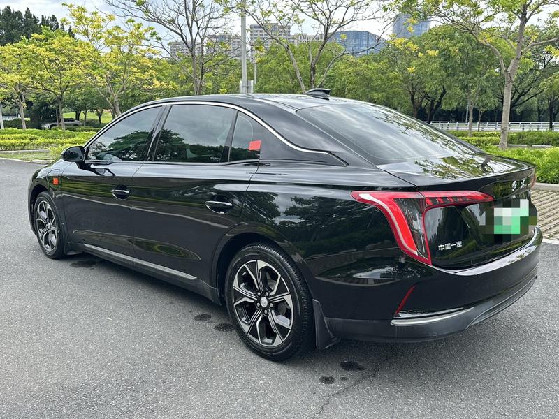 Hongqi E-QM5, 2024 — фото 4 из 12